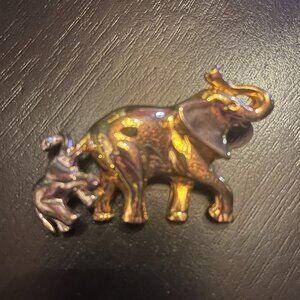 Two Tone Mama and Baby Elephant Shiny Gold and Silver Tone Brooch
